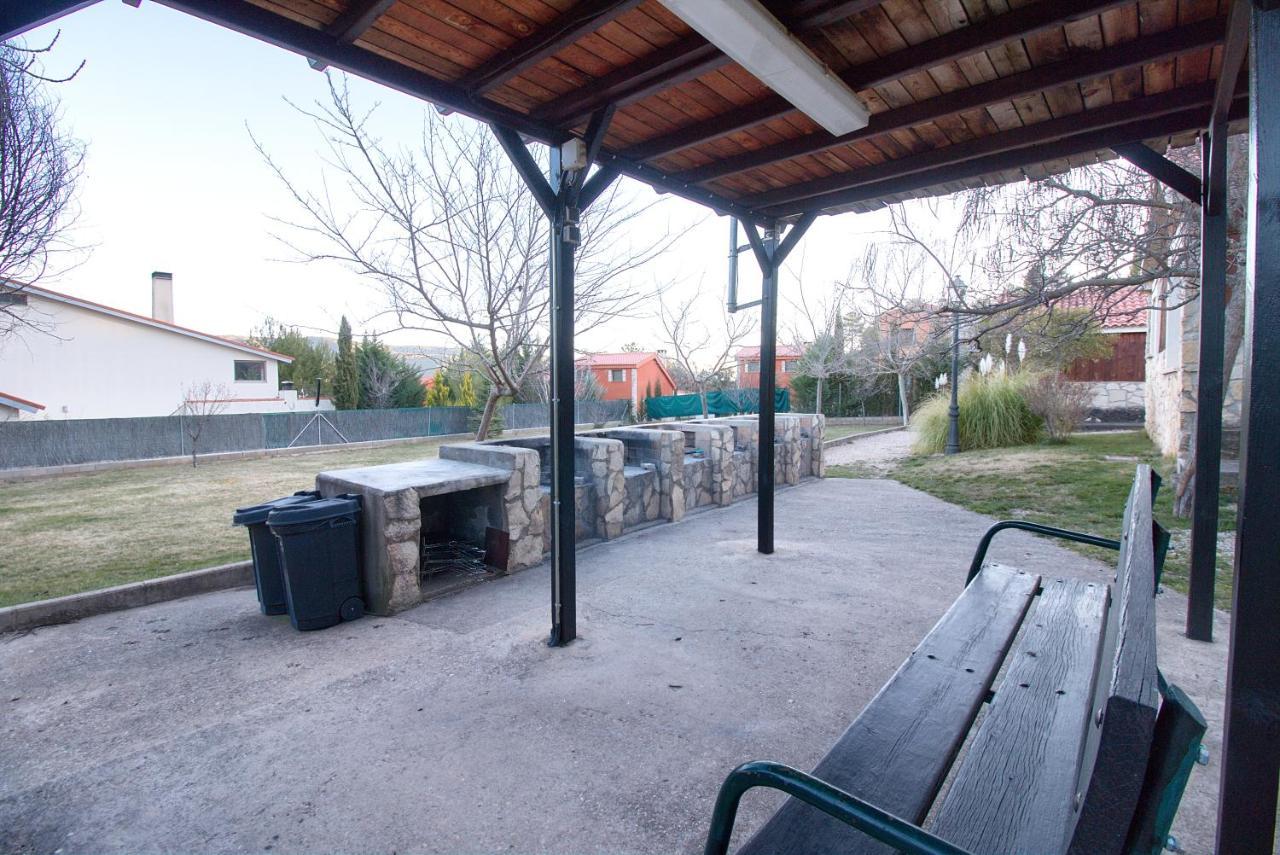 Aventura & Relax Cabanas Pena La Higuera فيلاألبا دي لا سايرا المظهر الخارجي الصورة