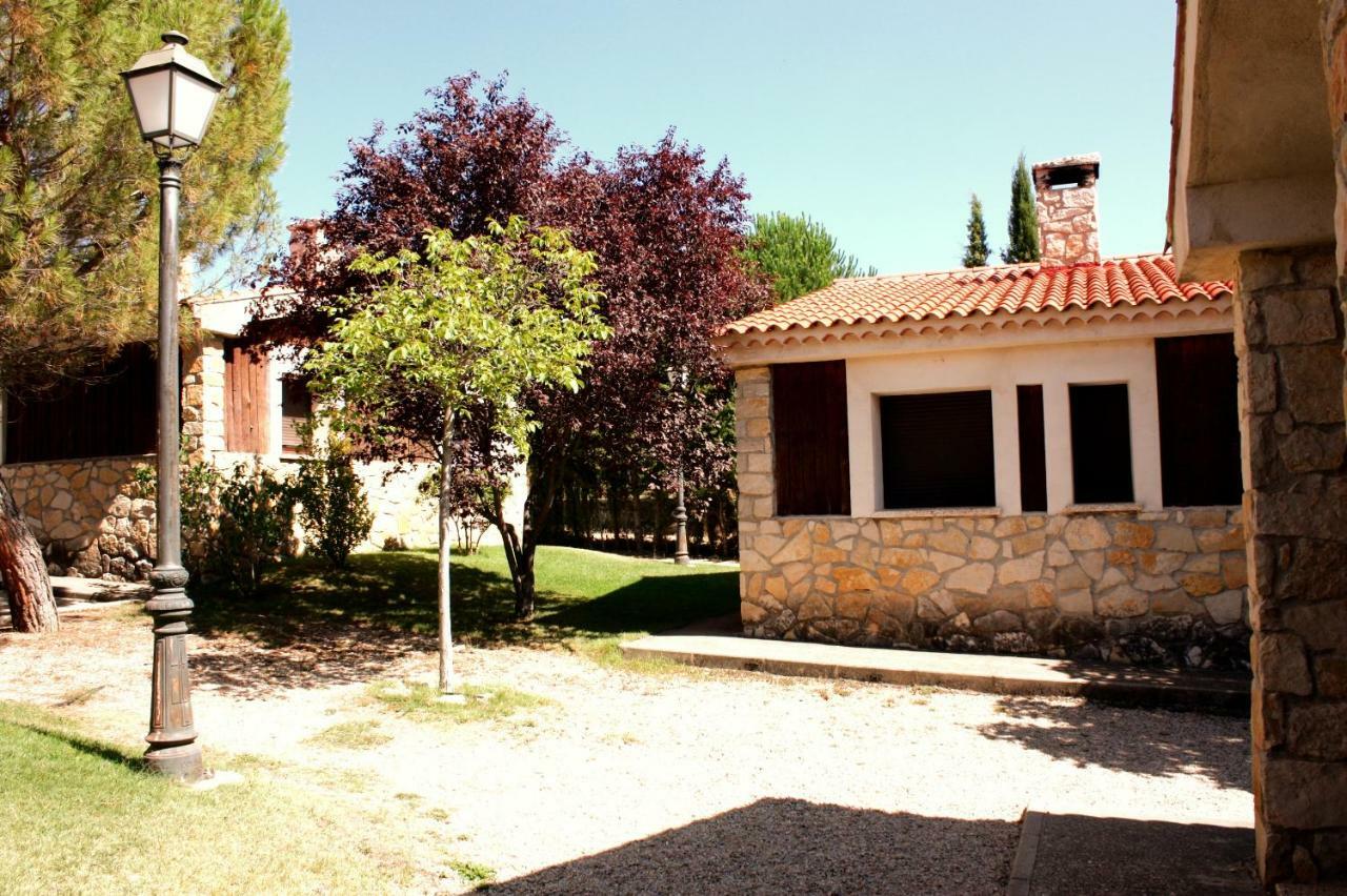 Aventura & Relax Cabanas Pena La Higuera فيلاألبا دي لا سايرا المظهر الخارجي الصورة