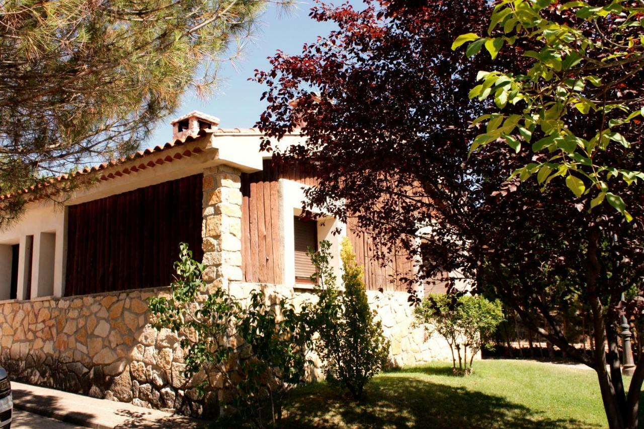 Aventura & Relax Cabanas Pena La Higuera فيلاألبا دي لا سايرا المظهر الخارجي الصورة